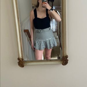 Gingham Zara skort. Super cute! I got in mail 2 days ago and doesn’t fit me.